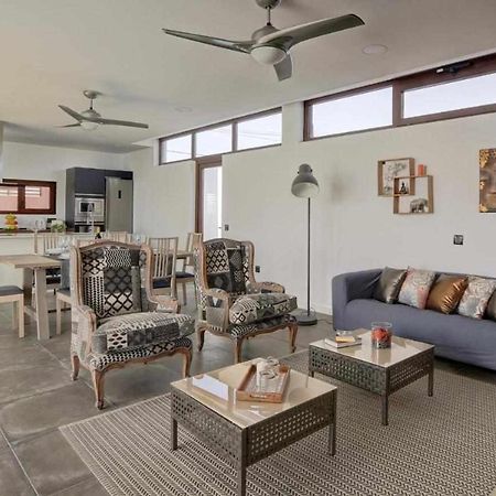 Villa Ponzos Chalet Independiente Y Privado Трикивихате Экстерьер фото