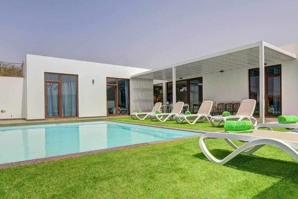 Villa Ponzos Chalet Independiente Y Privado Трикивихате Экстерьер фото