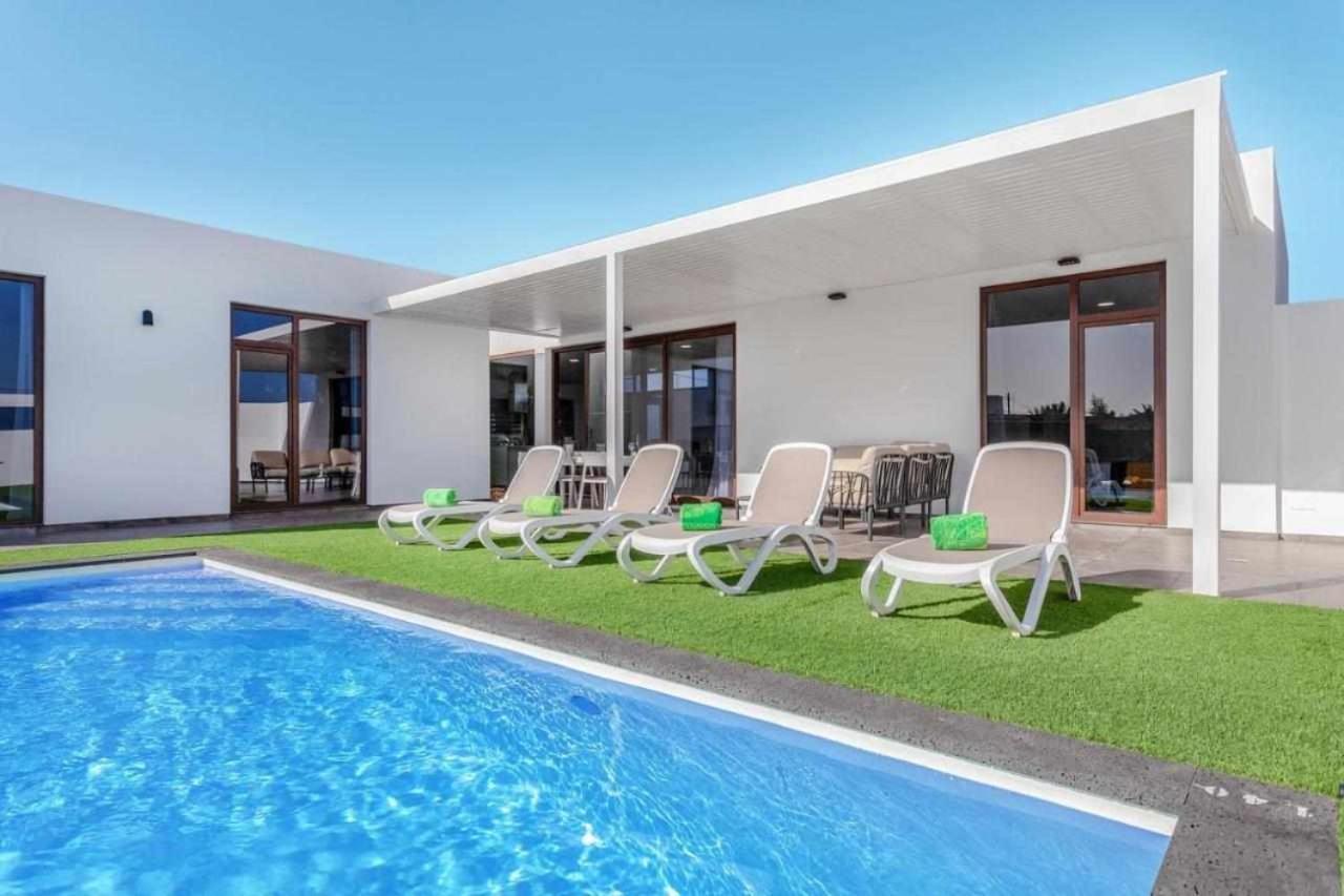 Villa Ponzos Chalet Independiente Y Privado Трикивихате Экстерьер фото