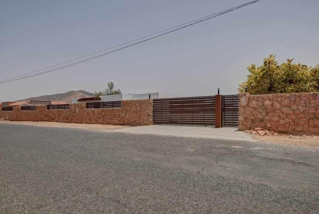 Villa Ponzos Chalet Independiente Y Privado Трикивихате Экстерьер фото